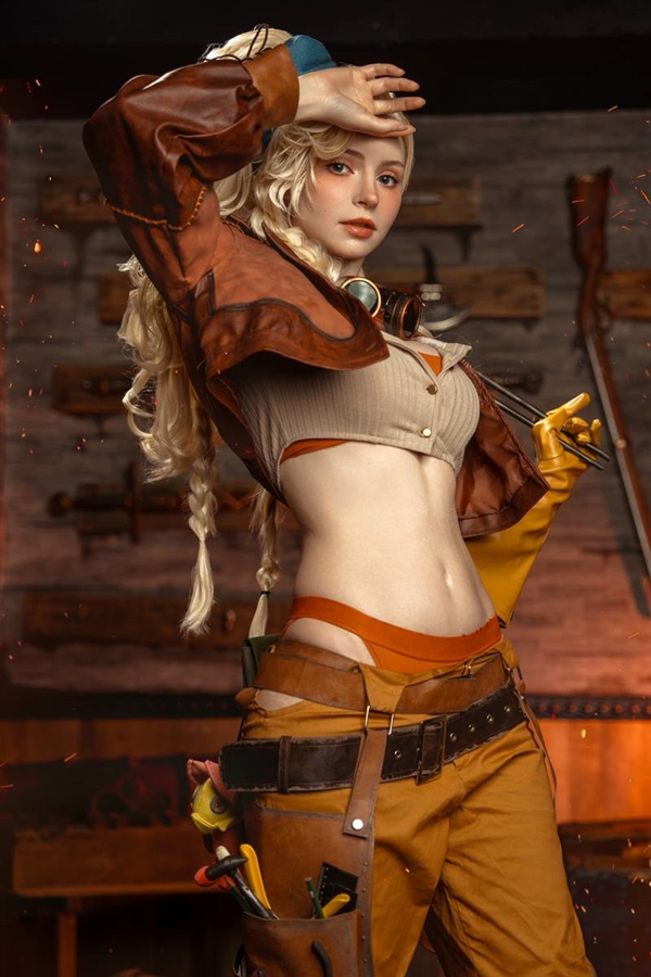 碍事莉体模绝美COS:《怪物猎人:荒野》杰玛大秀蛮腰