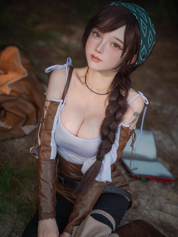 《怪物猎人:荒野》阿尔玛Cos:这谁顶得住