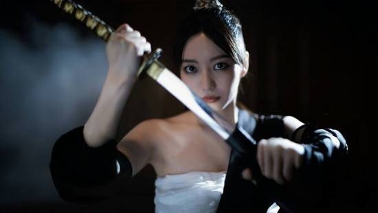 东京实拍!黑帮也要谈恋爱:影游《天命重启》上架